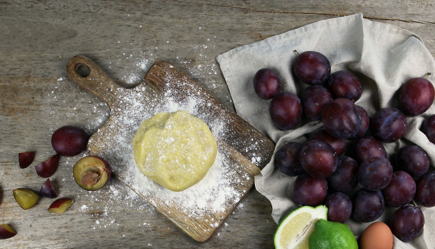 Teig für Zwetschgenkuchen