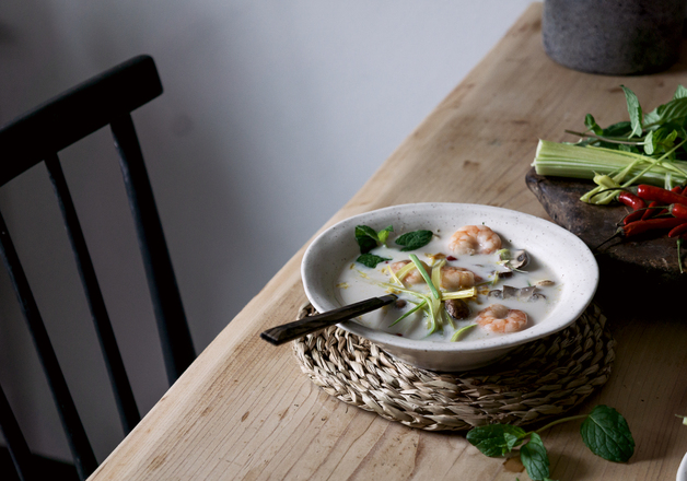 Asiatische Suppe mit Kokosmilch