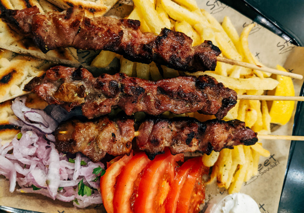 Selbstgemachte griechische Souvlaki