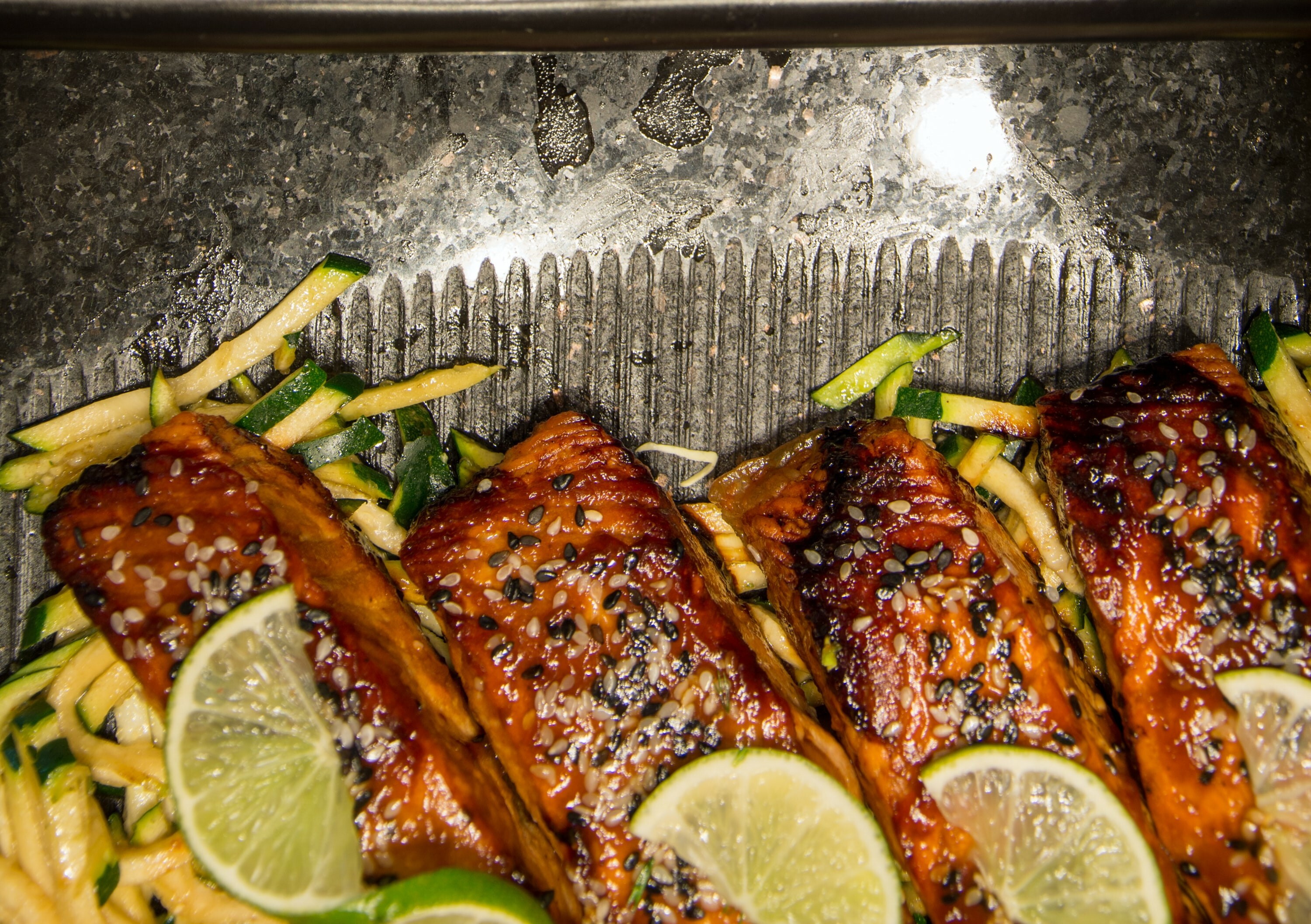 Gegrillter Lachs Teriyaki