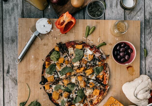 Belegte Blumenkohlpizza