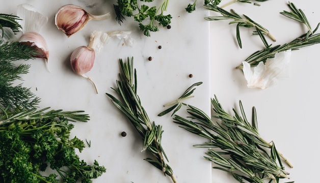 Gewürze für Rosenkohl