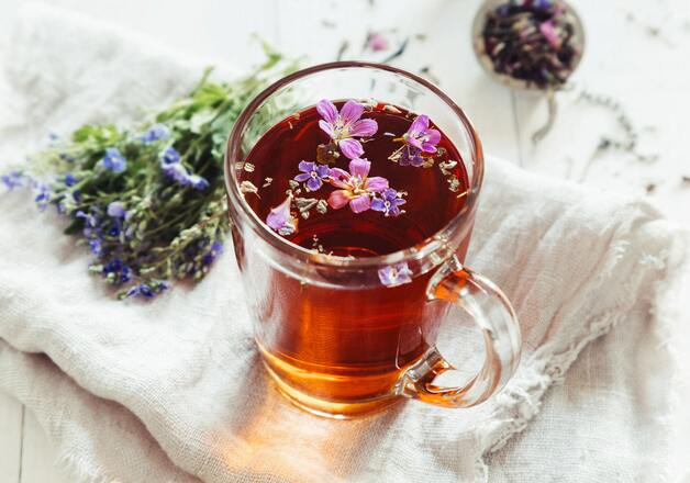 Fastentee hilft beim Fasten