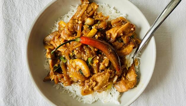 Reisgericht mit Curry Pulver Typ Java