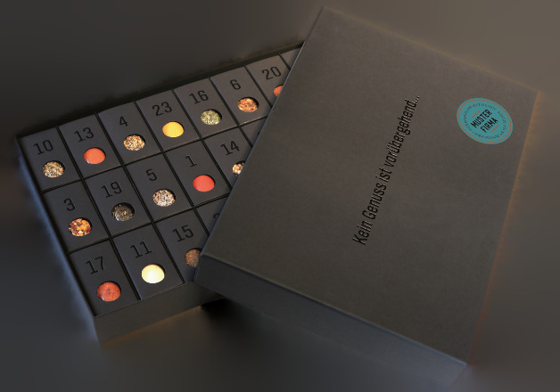 Kalender mit Aufkleber