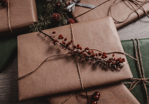 zufriedener Mitarbeiter im Büro