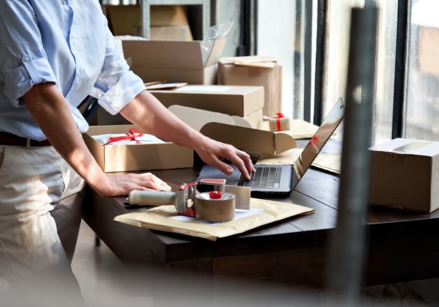 Geschenk verpacken und versenden